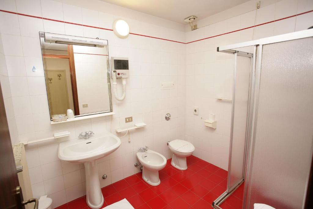 Hotel Ezzelino San Zenone Номер фото